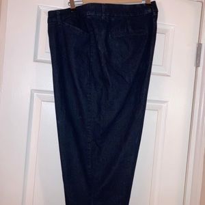 ST John’s Bay woman’s 22W Capri shorts